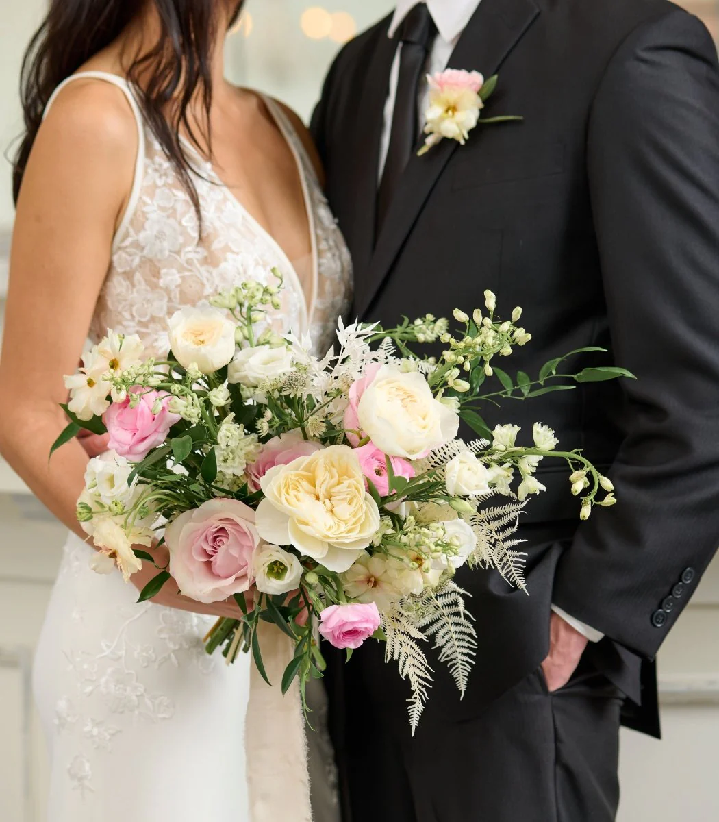 Bridal Bouquet Avant Garde Blush & Ivory - Image 2
