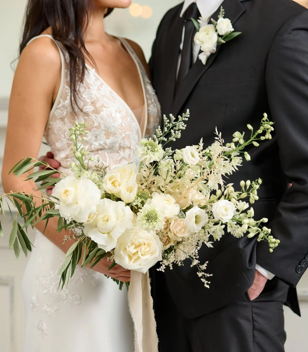 Bridal Bouquet Avant Garde White & Cream - Image 2
