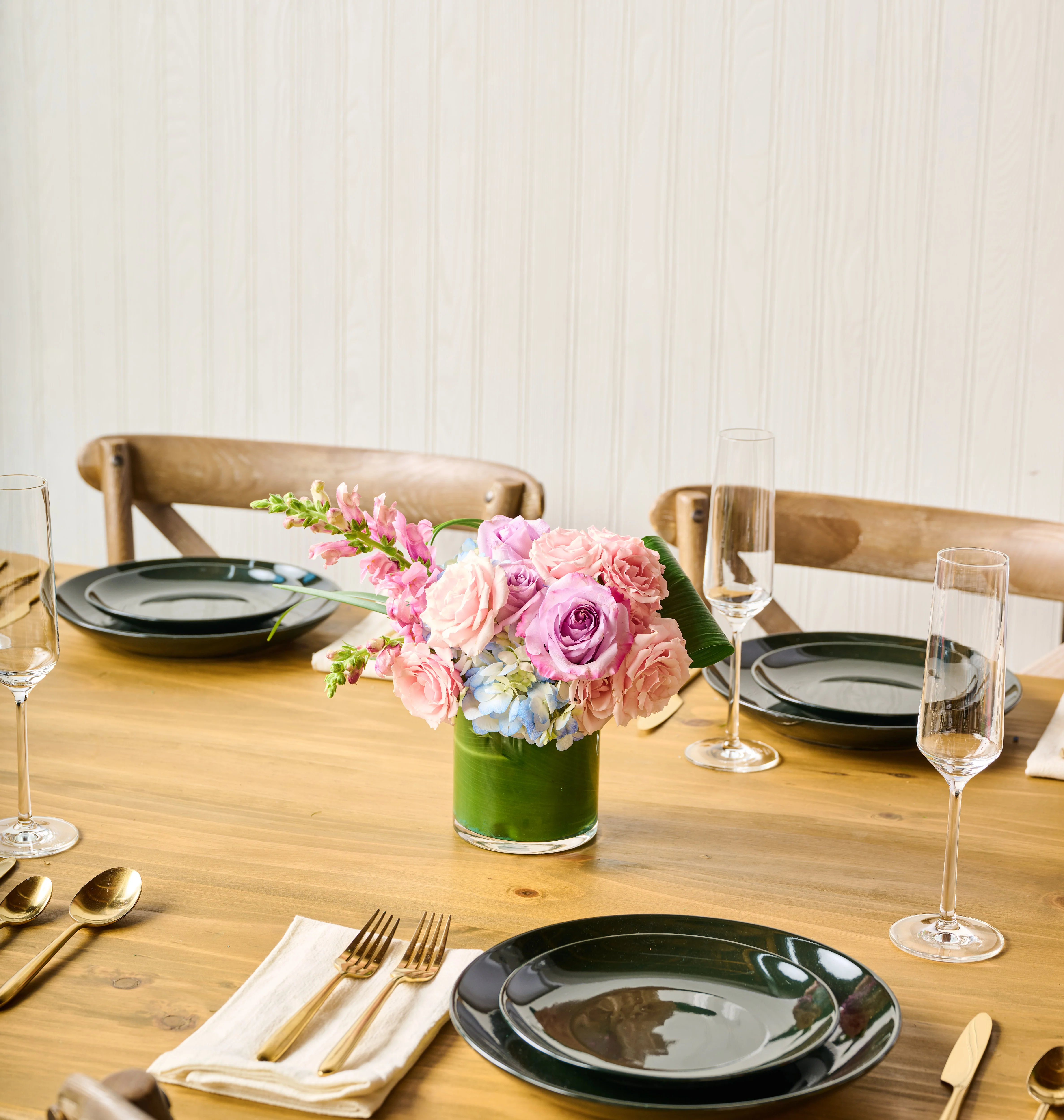 Modern Pastel Small Centerpiece - Image 3
